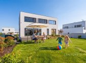 Pronájem domu/vily, 299 m²