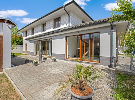 Prodej domu/vily, 354 m²
