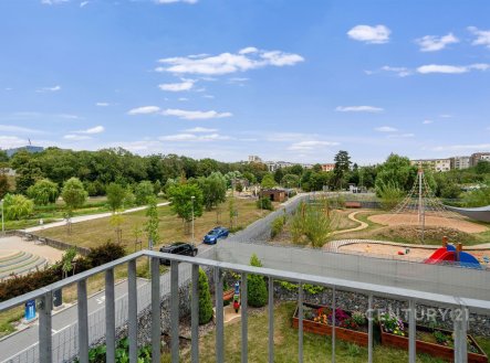 Pronájem bytu, 3+kk, 79 m²