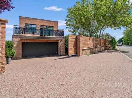 Prodej domu/vily, 298 m²