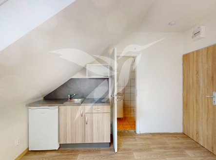 Pronájem bytu, 1+kk, 17 m² obrázek