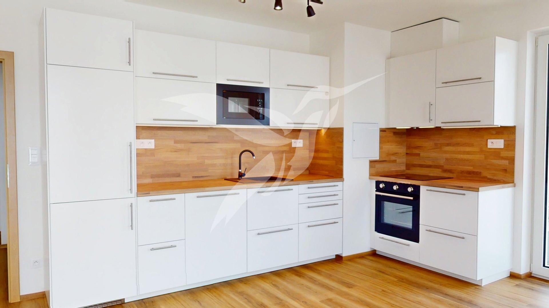 Pronájem bytu 1+kk 38 m²