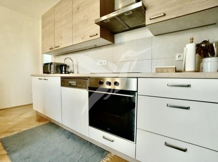 Pronájem bytu, 3+kk, 61 m²