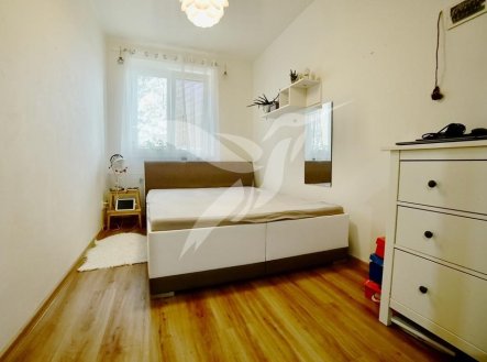 Pronájem bytu, 3+kk, 61 m²