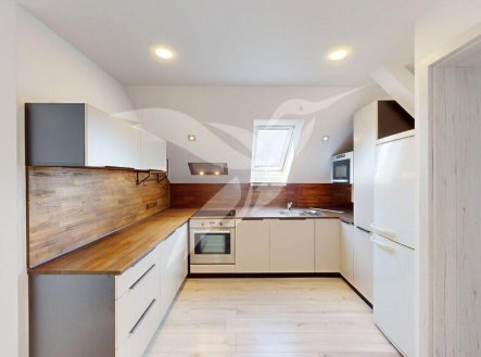 Pronájem bytu, 4+kk, 72 m²