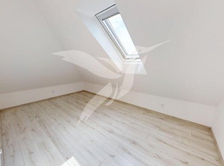 Pronájem bytu, 4+kk, 72 m²