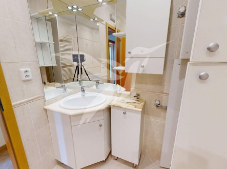 Pronájem bytu, 4+1, 92 m²