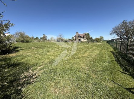 Prodej pozemku, ostatní, 1 689 m²