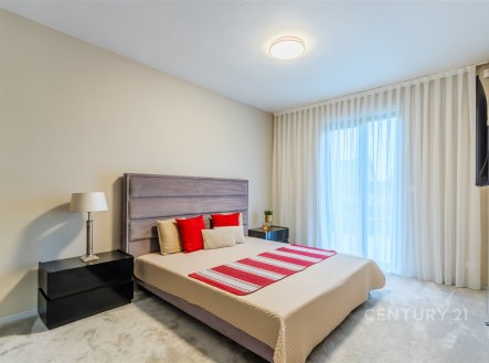 . | Prodej - dům/vila, 214 m²