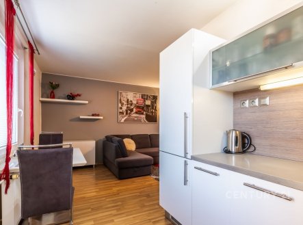 Pronájem bytu, 2+1, 58 m²