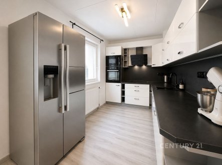 Pronájem domu/vily, 200 m²