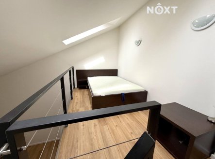 Pronájem bytu, 1+kk, 32 m²