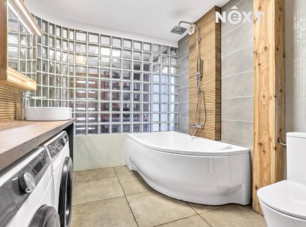 Prodej komerčního objektu, jiný, 800 m²