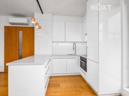 Pronájem bytu, 3+kk, 98 m²