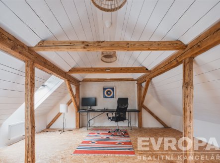 . | Prodej - dům/vila, 180 m²