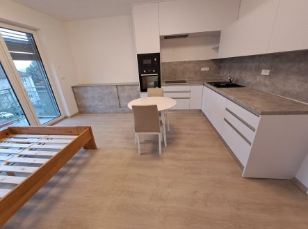 Pronájem bytu, 1+kk, 36 m²