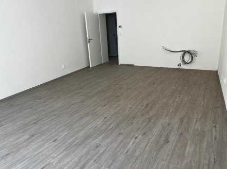 Pronájem bytu, 1+kk, 37 m²