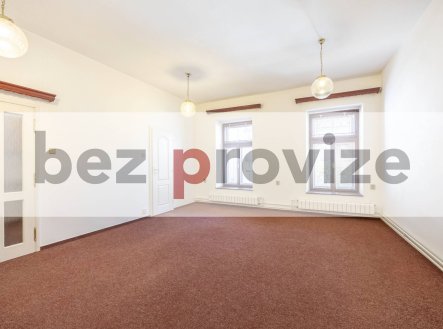 Pronájem kanceláře, 96 m²