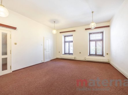Pronájem kanceláře, 96 m²