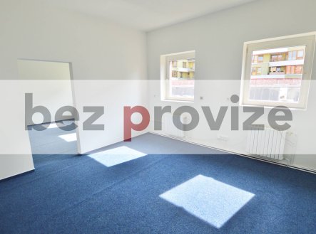 Bez popisku | Pronájem - kanceláře, 32 m²