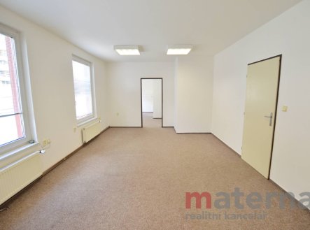 Bez popisku | Pronájem - kanceláře, 50 m²