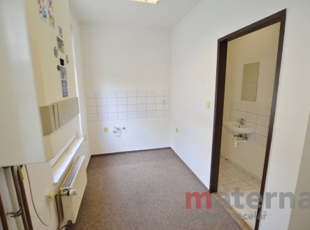 Bez popisku | Pronájem - kanceláře, 50 m²