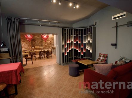 Pronájem obchodní prostory, 121 m²