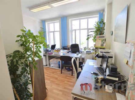 Pronájem kanceláře, 44 m²