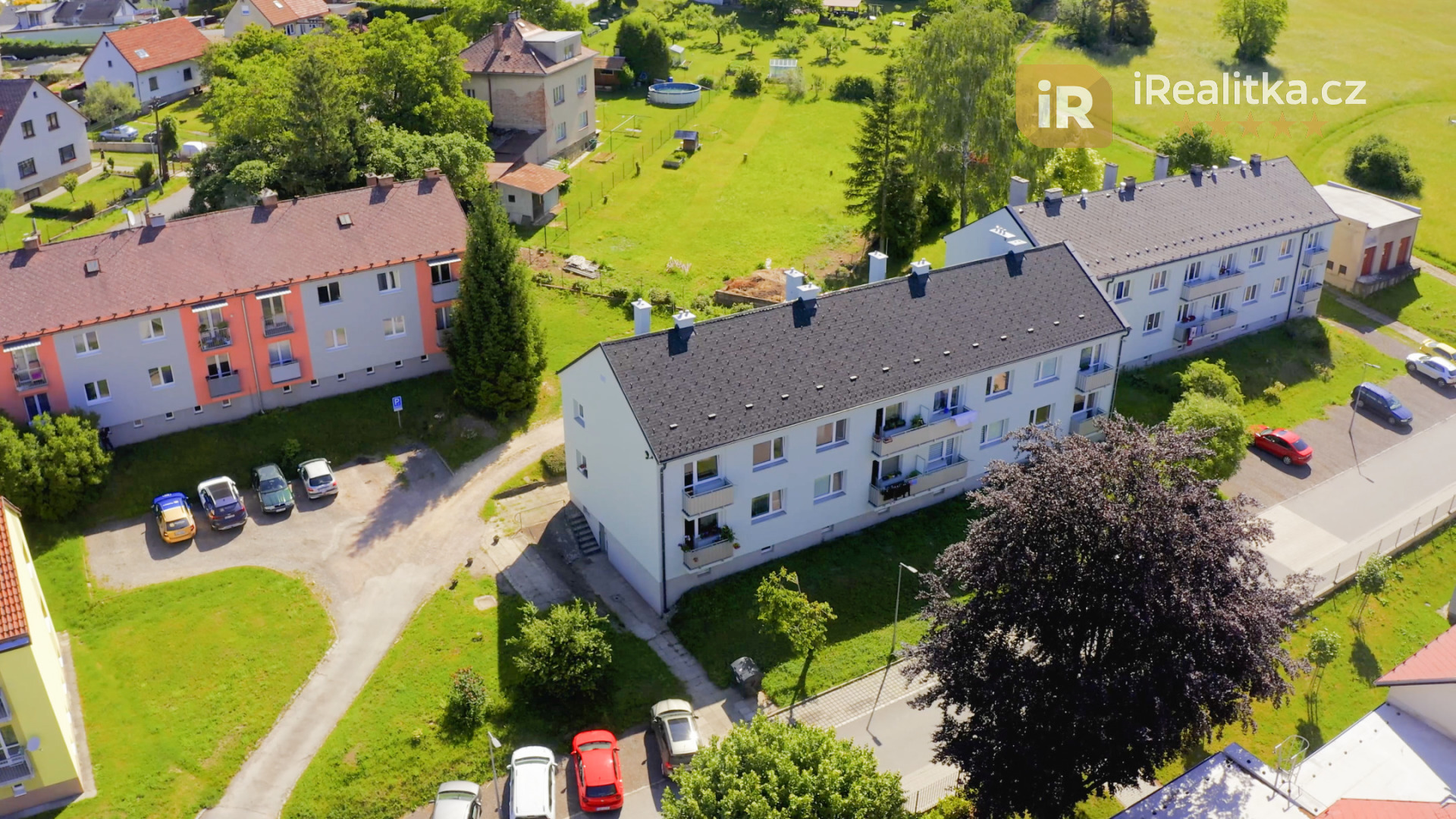 Prodej bytu 2+1 s balkonem a dvěma sklepy - Vamberk