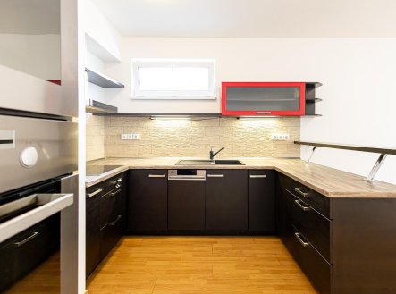 Pronájem bytu, 2+kk, 56 m²