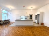 Prodej domu/vily, 302 m²