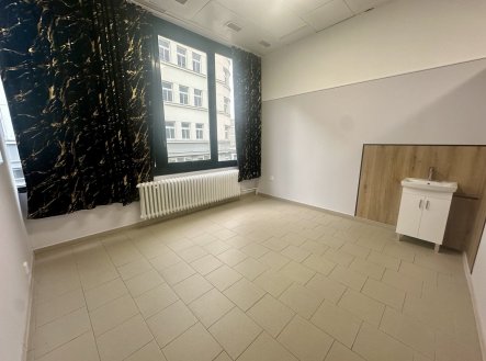 Pronájem obchodní prostory, 18 m²