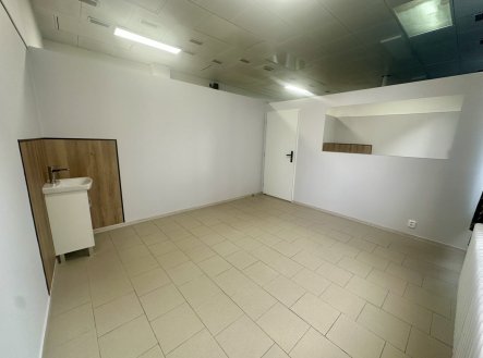 Pronájem obchodní prostory, 18 m²