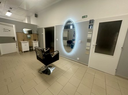 Pronájem obchodní prostory, 4 m²