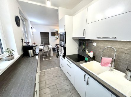 Prodej bytu, 3+kk, 64 m²
