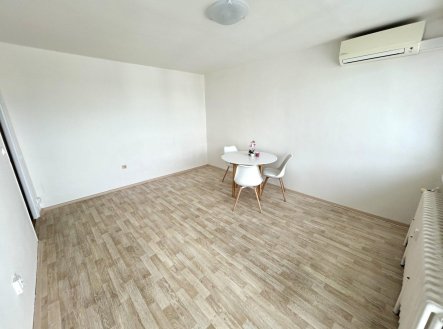 Prodej bytu, 1+kk, 35 m²