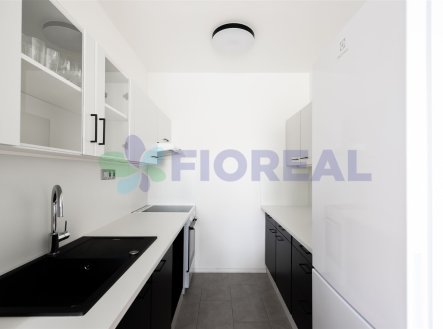 Pronájem bytu, 2+kk, 43 m²