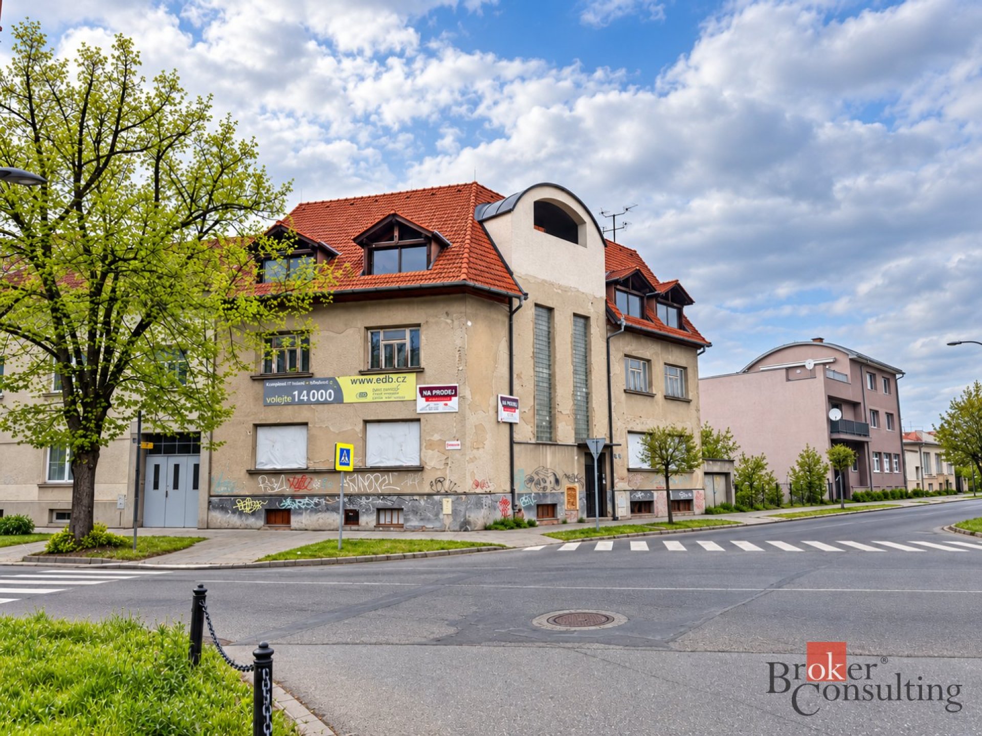 Developerský projekt - Bytový dům s pozemkem k další výstavbě v centru města Hodonín
