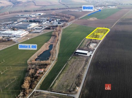 Prodej pozemku pro komerční výstavbu, 10 000 m²