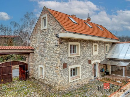 Prodej komerčního objektu, jiný, 579 m²