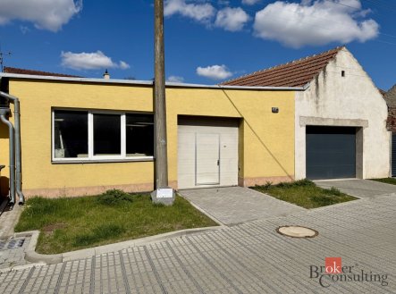 Prodej - komerční objekt, sklad, 260 m²