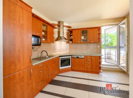 Prodej bytu, 3+1, 92 m²