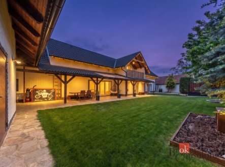 Prodej domu/vily, 291 m²