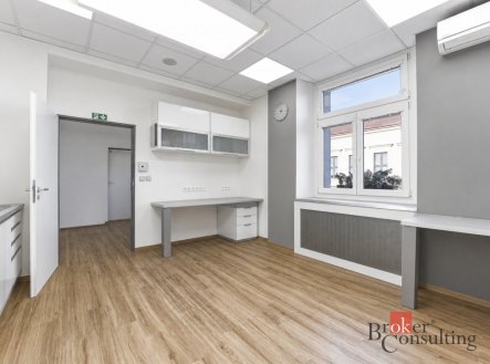 Prodej komerčního objektu, jiný, 395 m²