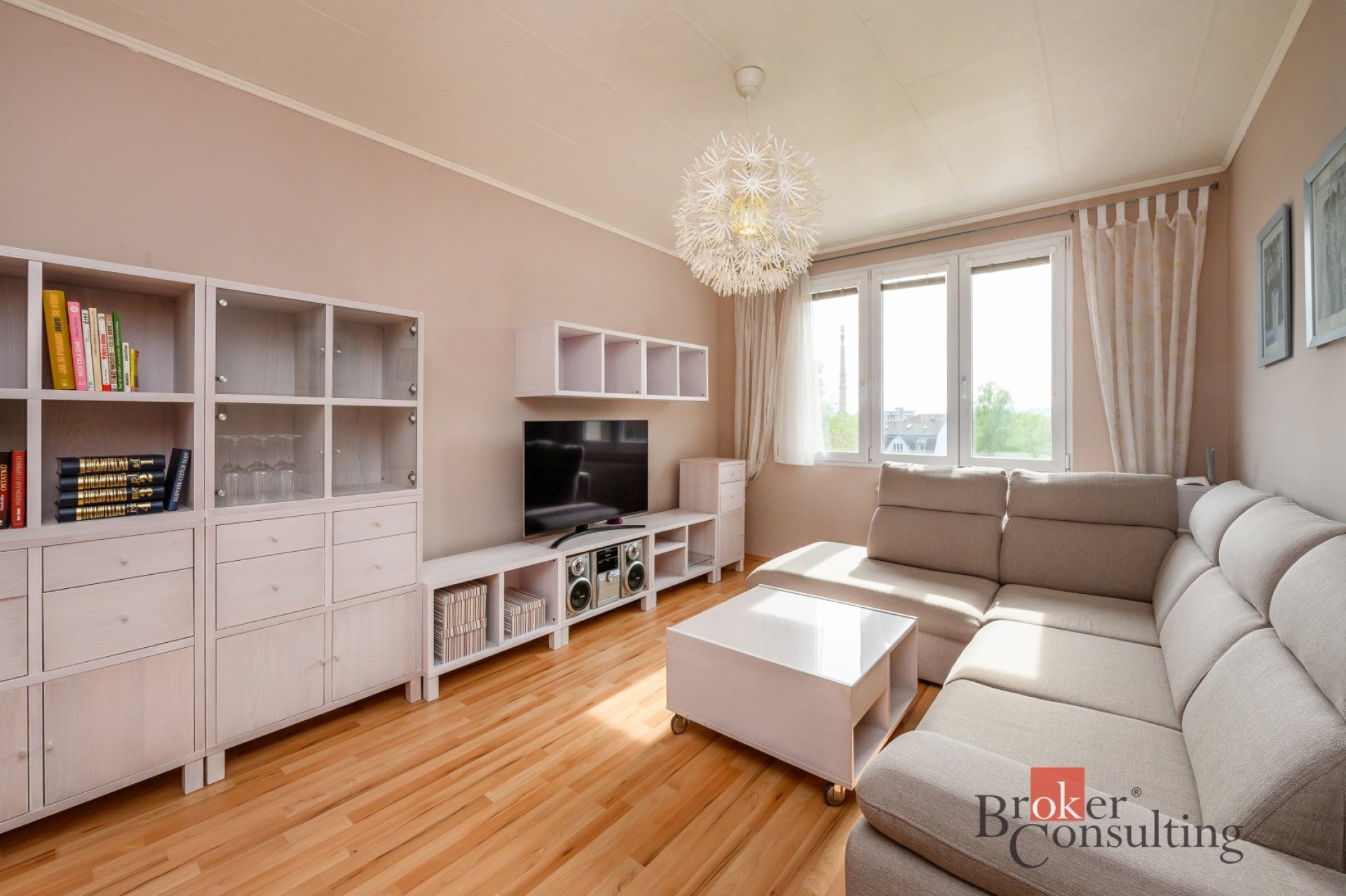 PRODEJ: Světlý byt 3+1 po kompletní rekonstrukci (72 m²) – ul. U Slunce, Klatovy