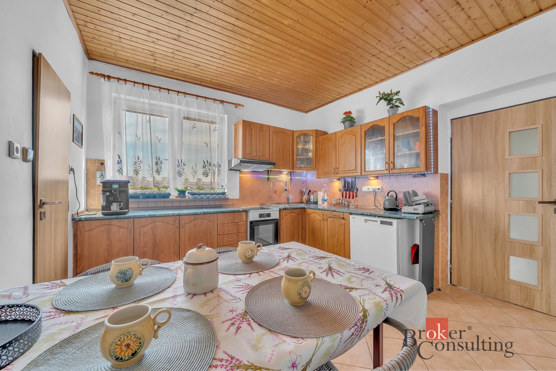 Prodej, komerční/činžovní dům, 220 m2, 54451 Doubravice, Trutnov [ID 82839]
