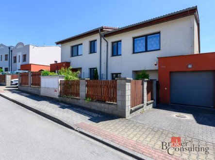 Pronájem domu/vily, 140 m²