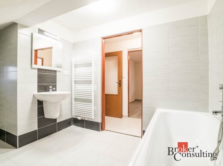 Pronájem bytu, 2+kk, 60 m²