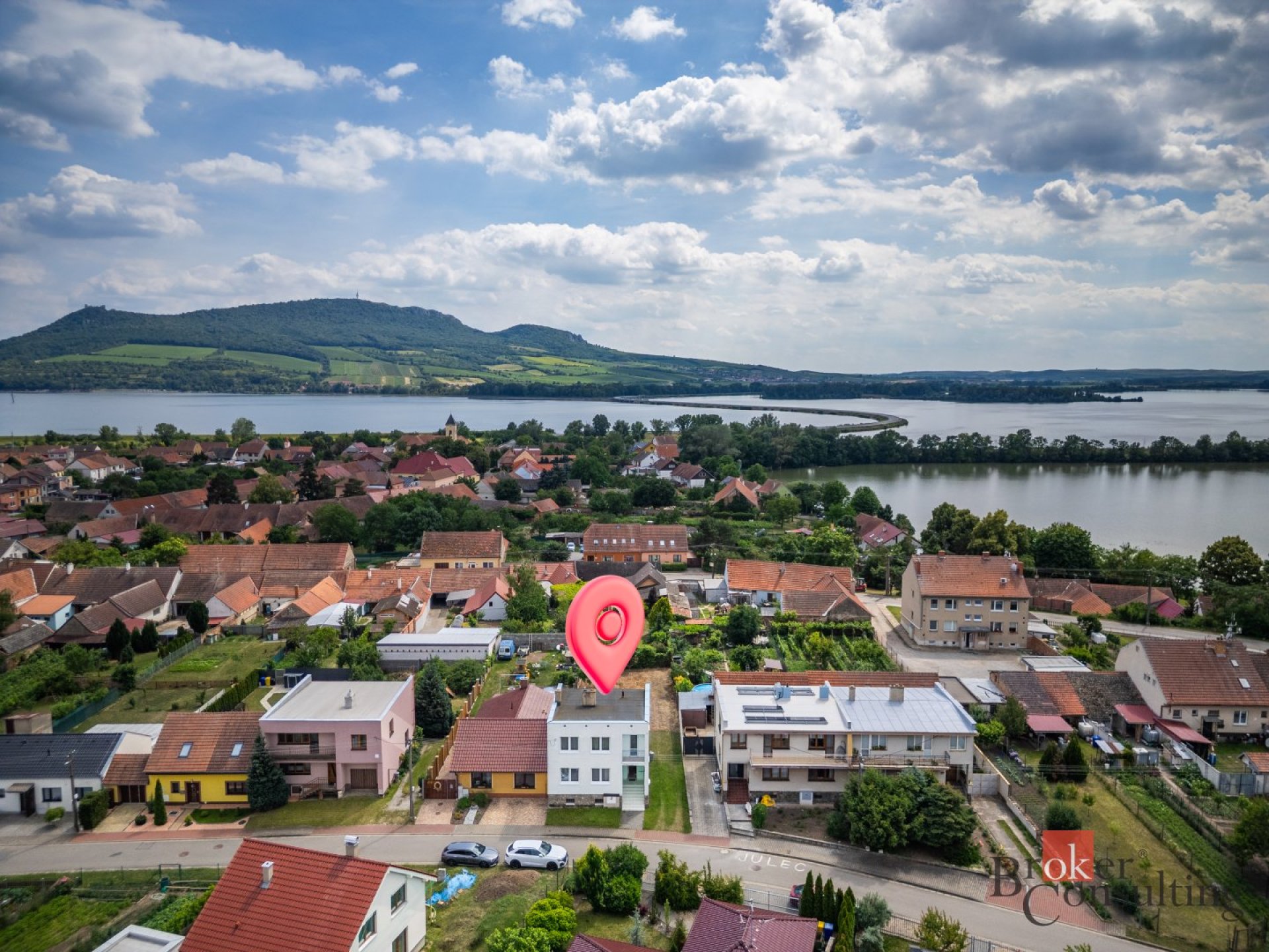 Prodej bytu o velikosti 3+1 v rodinném domě, Strachotín