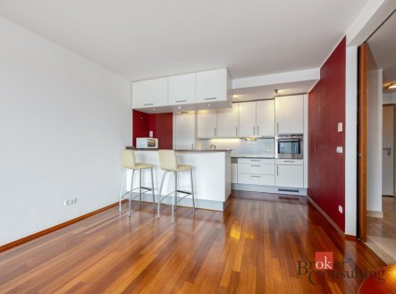 Pronájem bytu, 2+kk, 60 m²